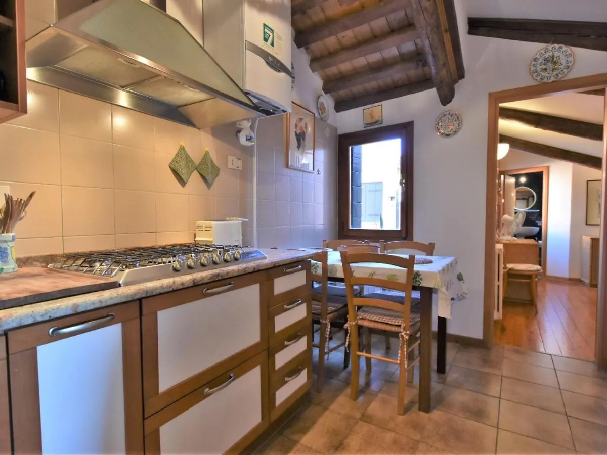 Apartment Fondamenta Del Rielo By Interhome Venedig