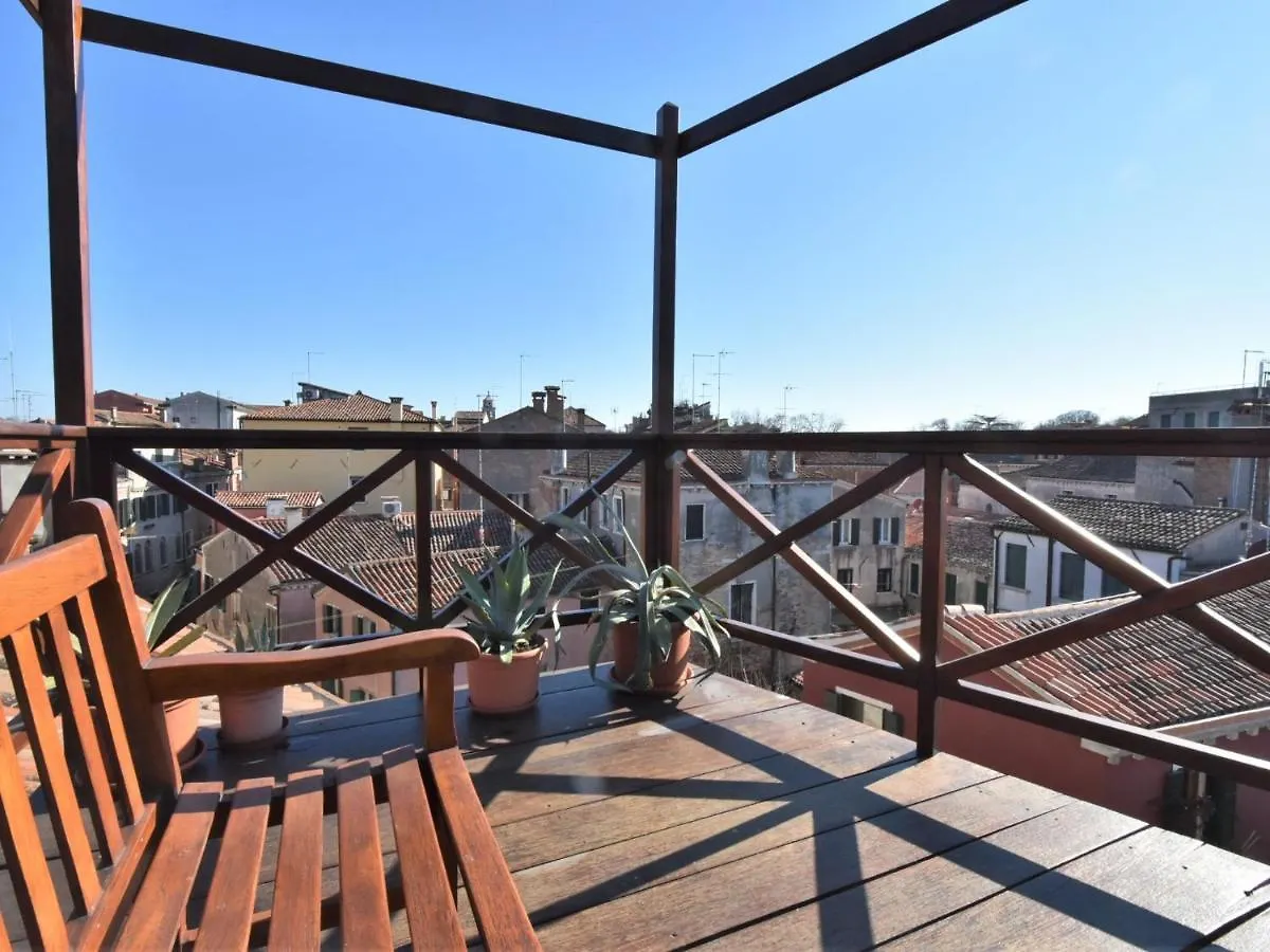 Apartment Fondamenta Del Rielo By Interhome Venedig Italien