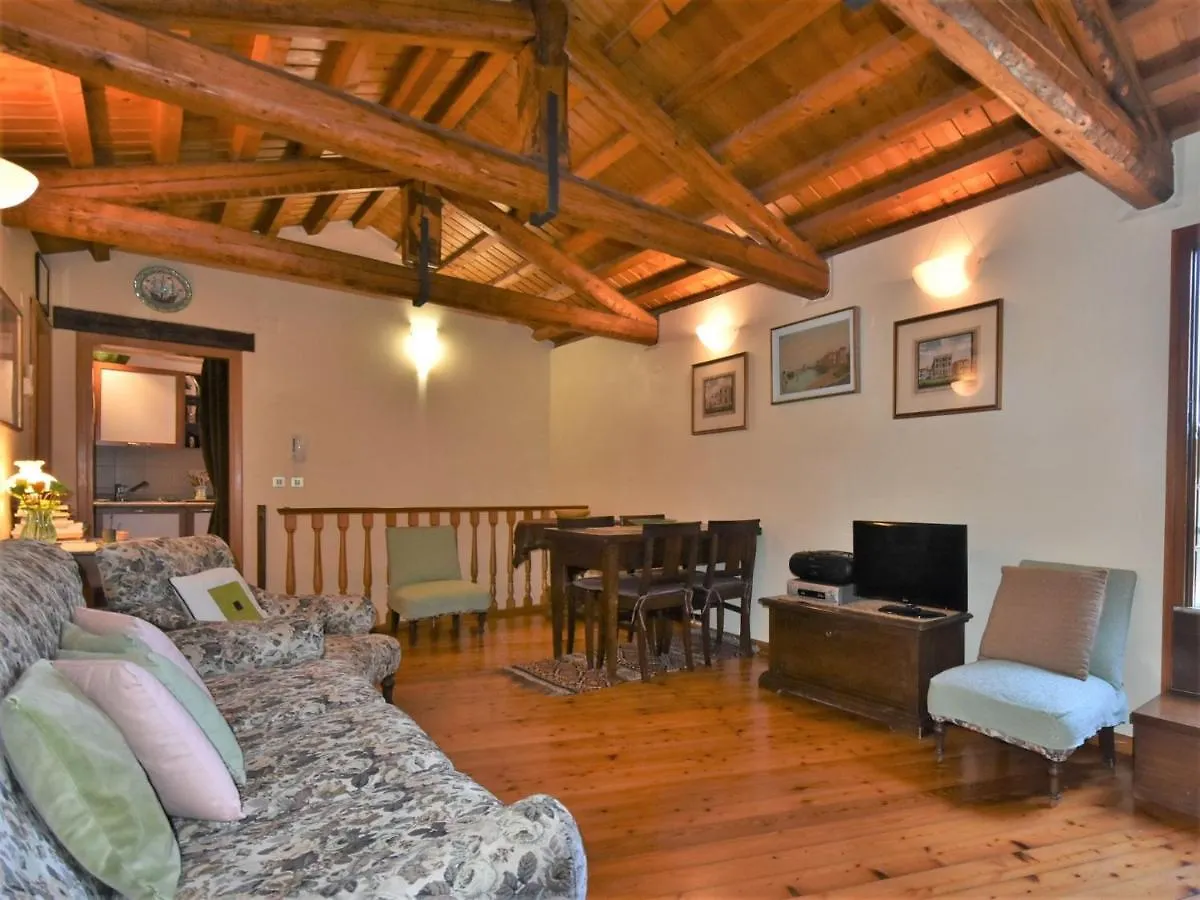 Apartment Fondamenta Del Rielo By Interhome البندقية